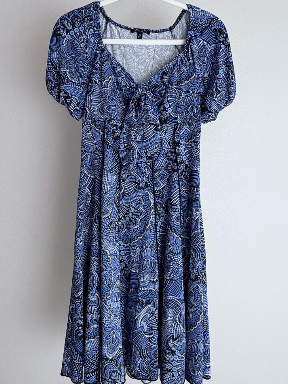 Sami & Jo Blue Printed Midi Dress with Puff Sleeves